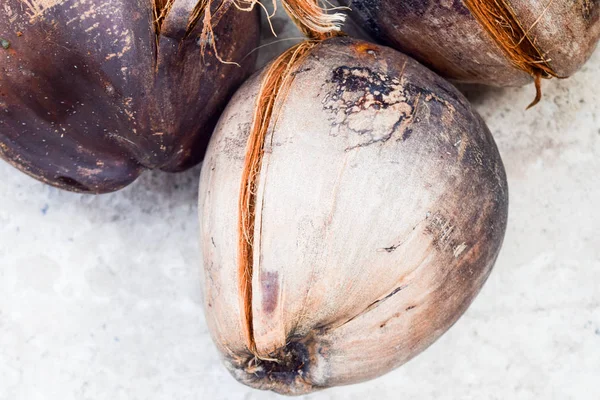 Högen av torkade kokosnötter för kock — Stockfoto