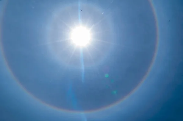 Fantastique magnifique phénomène de halo de soleil en Thaïlande — Photo
