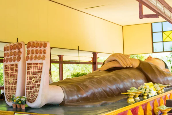 Fußabdruck Einer Großen Buddha Statue Tempel Wat Phrathat Rueng Rong — Stockfoto