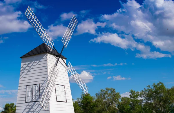 Hermoso Fondo Pantalla Granja Molino Viento Blanco —  Fotos de Stock