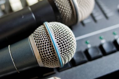 mikrofon ses karıştırıcı kapatın