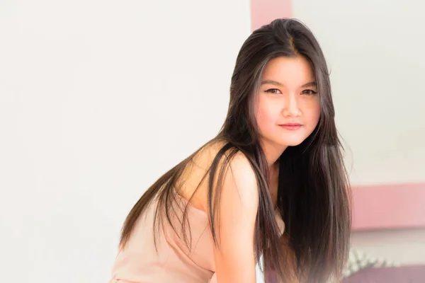Ázsiai Lány Tiszta Bőr Szép Arc Fehér Háttér Szép Fiatal — Stock Fotó