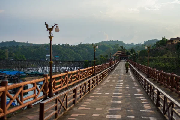 Starý Dřevěný Most Monský Most Sangkhlaburi Kanchanaburi Thajsko — Stock fotografie