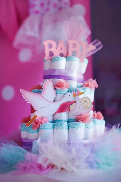 Çocuk bezi, bebek duş parti üzerinde mevcut pasta.