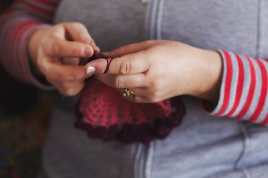 Yaşlı kadınlar güzel sanat-barış tığ