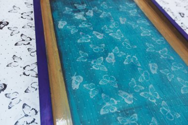 Tekstil fabrika ekipmanları - Şablonlar desenlerle kumaşlar üzerine basım için