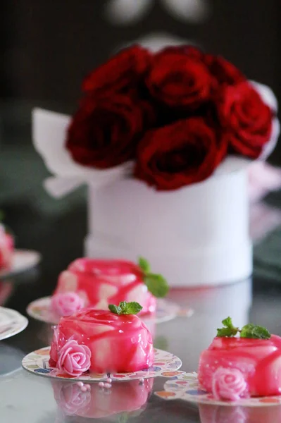 Jelly sweet rose shape desert — Stock Photo, Image