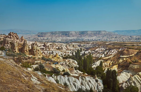 Vistas de las casas cueva volcánicas del kanyon de Capadocia en Turquía — Foto de Stock