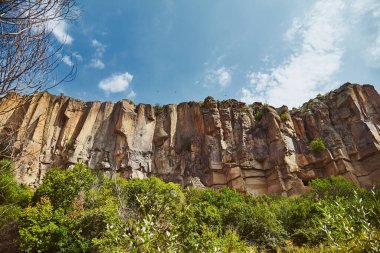 Türkiye'de Cappadocia volkanik kanyon mağara evlerin sayısı