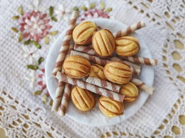 Somun şekil içinde karamelize süt ile geleneksel Rus şenlikli tanımlama bilgileri