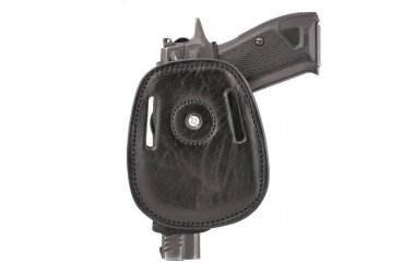 Bir taktik deri tabanca kılıfı tabancada. İzole