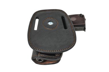 Tabanca ile deri tabanca kılıfı kalıplı. İzole