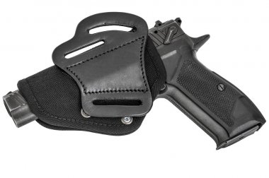 Tabanca ile deri tabanca kılıfı. İzole