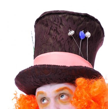 Mad Hatter's farklı yüz duygular. Gülümseyen ve animatör çeşitli tiyatro rolleri etrafında dalga yakın çekim ve kırpılmış portre.