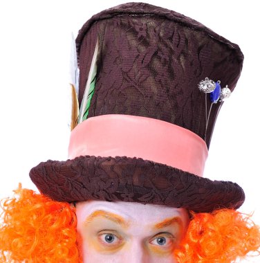 Mad Hatter's farklı yüz duygular. Yakın çekim portre gülümseyen ve animatör çeşitli tiyatro rolleri etrafında kandıramazsın. Kırpılmış duygu: gözleri ve şapka