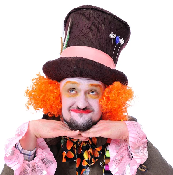 Mad hatter's olika facial känslor. Närbild porträtt av leende och fipplat animatör i olika teater roller. Stötta upp hakan, tittar upp — Stockfoto