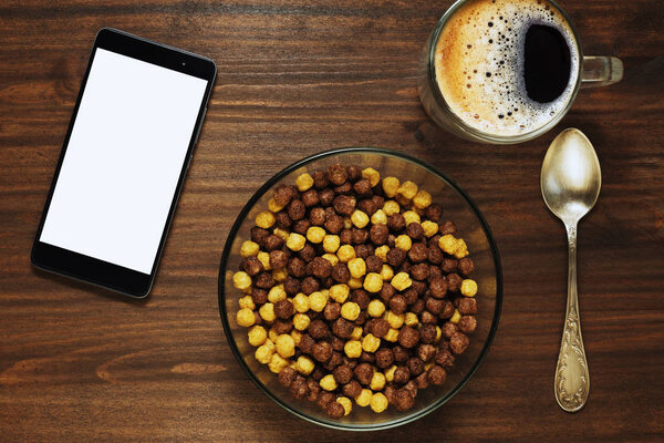 Просмотр веб-страниц во время завтрака
