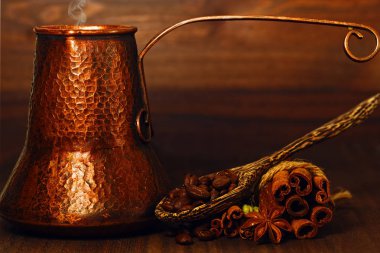 Turk kahve ot ve baharat tablo ile kahve çekirdekleri