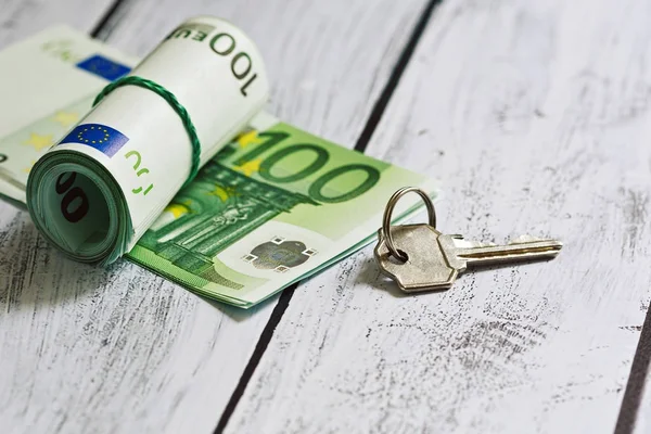 Euro para yığını ve bir anahtar