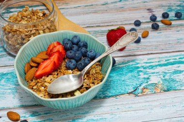 Granola kırsal tarzı kahvaltı yemeye hazır