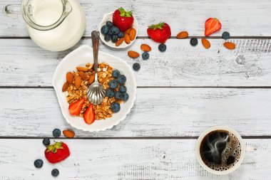Sağlıklı granola kahvaltı kırsal tarzda
