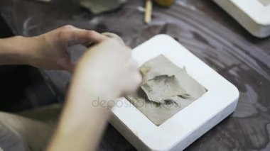 Bir döküm, üst görünümden aşırı clay çekici kadın