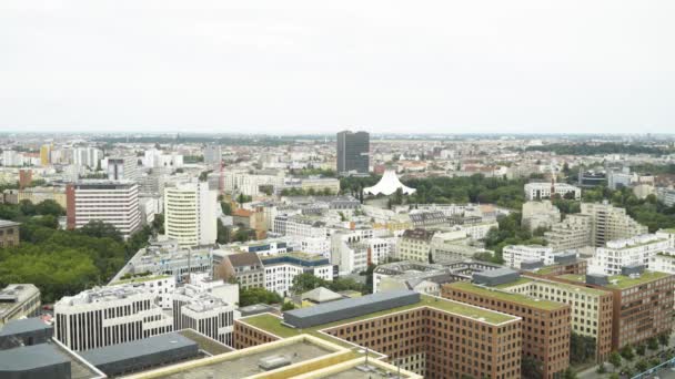 ベルリンのポツダム広場のショットを確立するベルリン - 8 月 21 日: リアルタイム — ストック動画