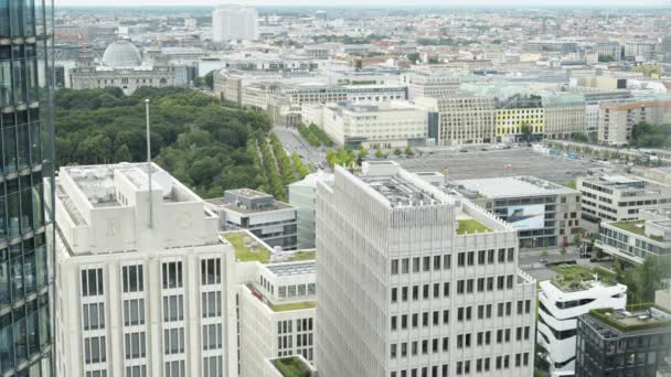 Берлін - Сер 21:Panorama Потсдамської площі в Берліні — стокове відео