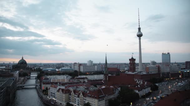 BERLIN - AUGUST 21: Real time aerial shot of TV Tower — Stock Video