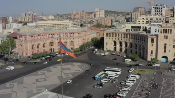 YEREVAN, ARMENIA - JULY 2019: Aerial drone shot zoom in of Government House of Armenia — Stock Video