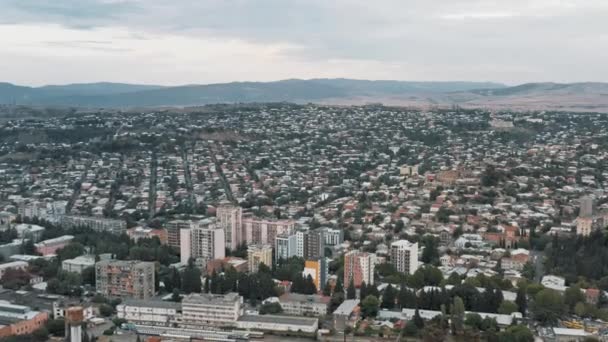 Aerial drone shot zoom in of houses in suburb of Tbilisi — 비디오