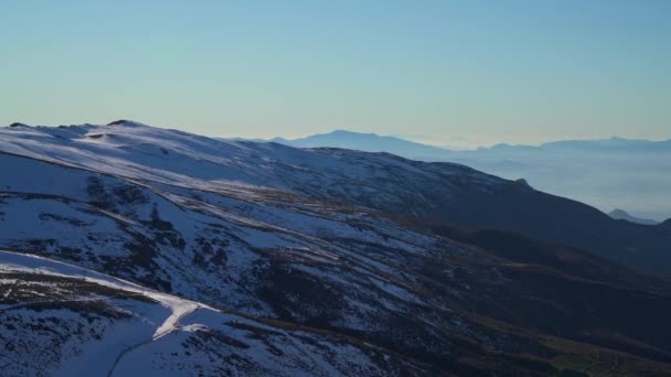 Панорамный вид Сьерра, горный хребет в Андалусии — стоковое видео