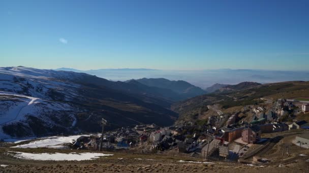 Pan shot panoramisch uitzicht op Sierra, bergketen in Andalusië — Stockvideo
