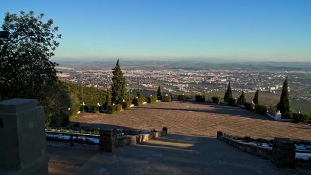 Panoramablick von links nach rechts mit einem Aussichtspunkt in Las Ermitas Cordoba — Stockvideo