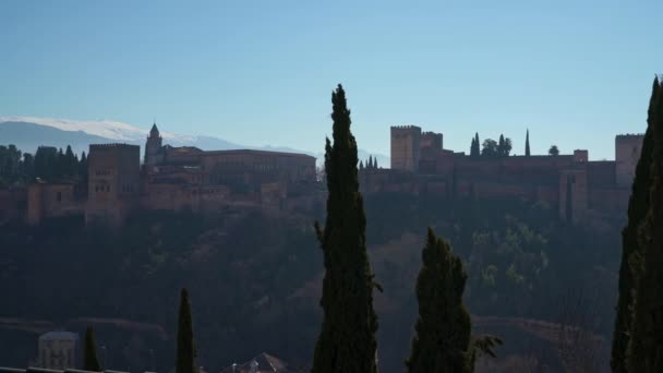 Gimbal de castillos en Granada por la noche — Vídeos de Stock