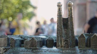  Münih, Almanya, 19 Haziran 2019: Meryem Ana Kilisesi Kubbesi projesinin gerçek zamanlı çekimi, Frauenkirche, Münih, Almanya.