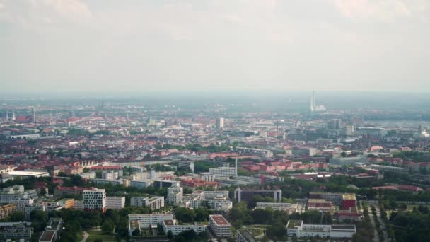Bloccato vista panoramica del centro di Monaco di Baviera dalla torre della tv verso Marienplatz, Monaco di Baviera, Germania — Video Stock