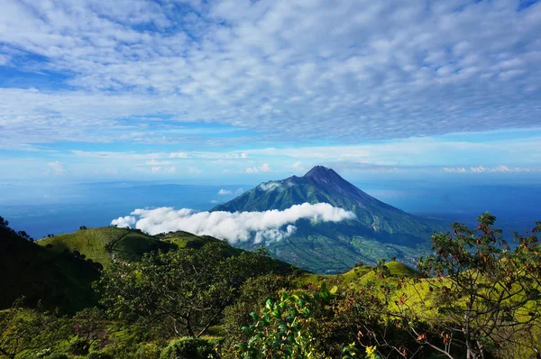 メラピ ツァールスコエ インドネシア ジャワ島の風景を見る — ストック写真