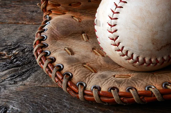 Old Used Baseball Equipment — Stock Photo, Image