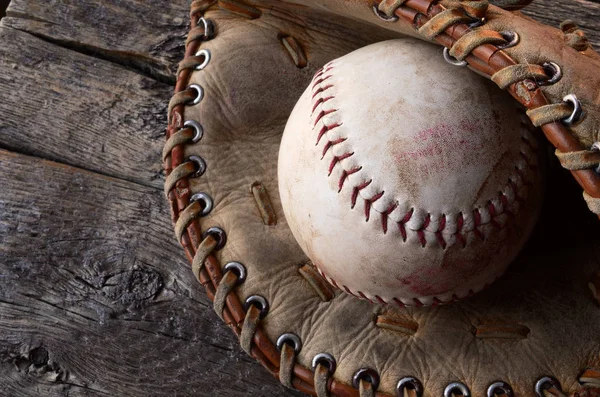 Old Used Baseball Equipment — Stock Photo, Image