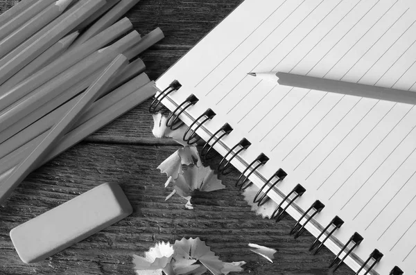 노트와 연필 가까이 — 스톡 사진