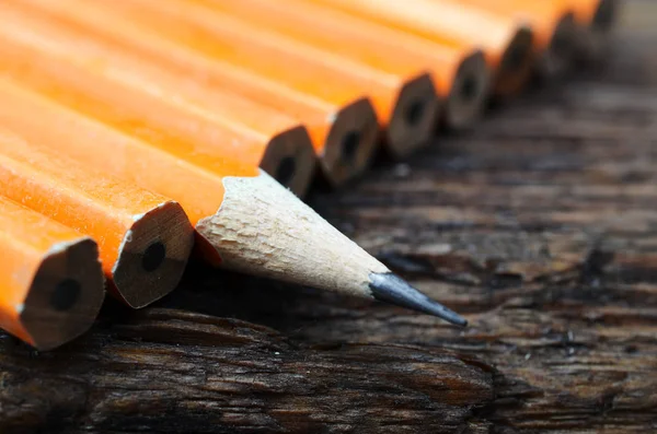 날카롭게 연필 가까이 — 스톡 사진