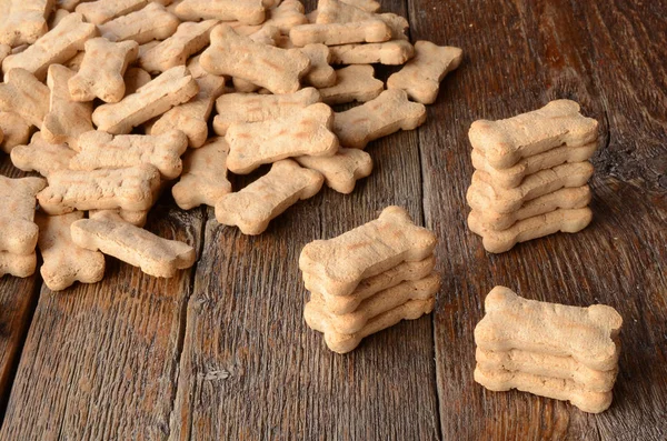 Yığılmış köpek muamele etmek