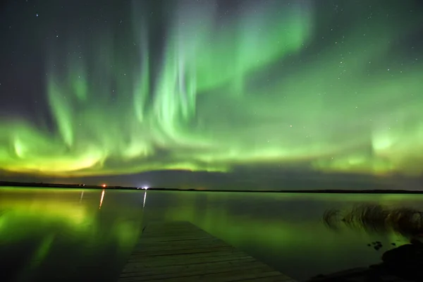 Brillanti aurore boreali — Foto Stock