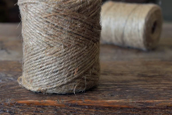 Een Close Beeld Van Een Spoel Van Draad Bruin Jute — Stockfoto