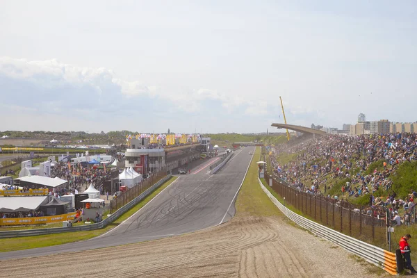 Zandvoort, Hollanda - 21 Mayıs 2017: gün Zandvoort ünlü yarışçı Max Verstappen ile yarış, görünümü