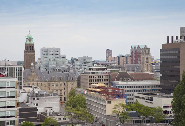 Rotterdam, Nizozemsko - 11. června 2017: Pohled na panorama Rotterdamu, Nizozemí — Stock fotografie