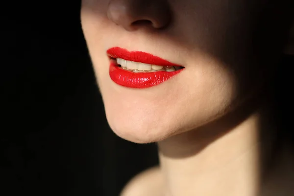 Woman face closeup with red lips smiling — Stock Photo, Image