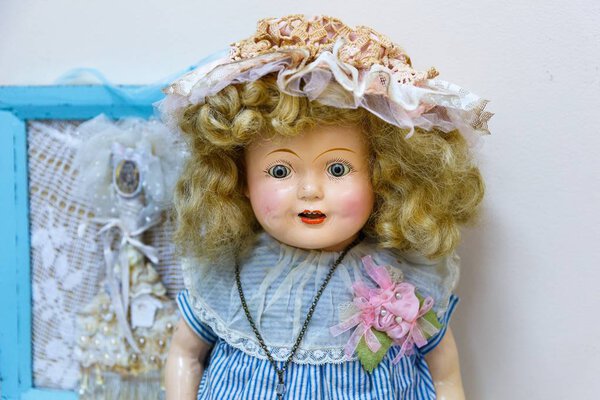 old vintage antique dolls