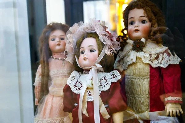 Old vintage antique dolls — Stock Photo, Image